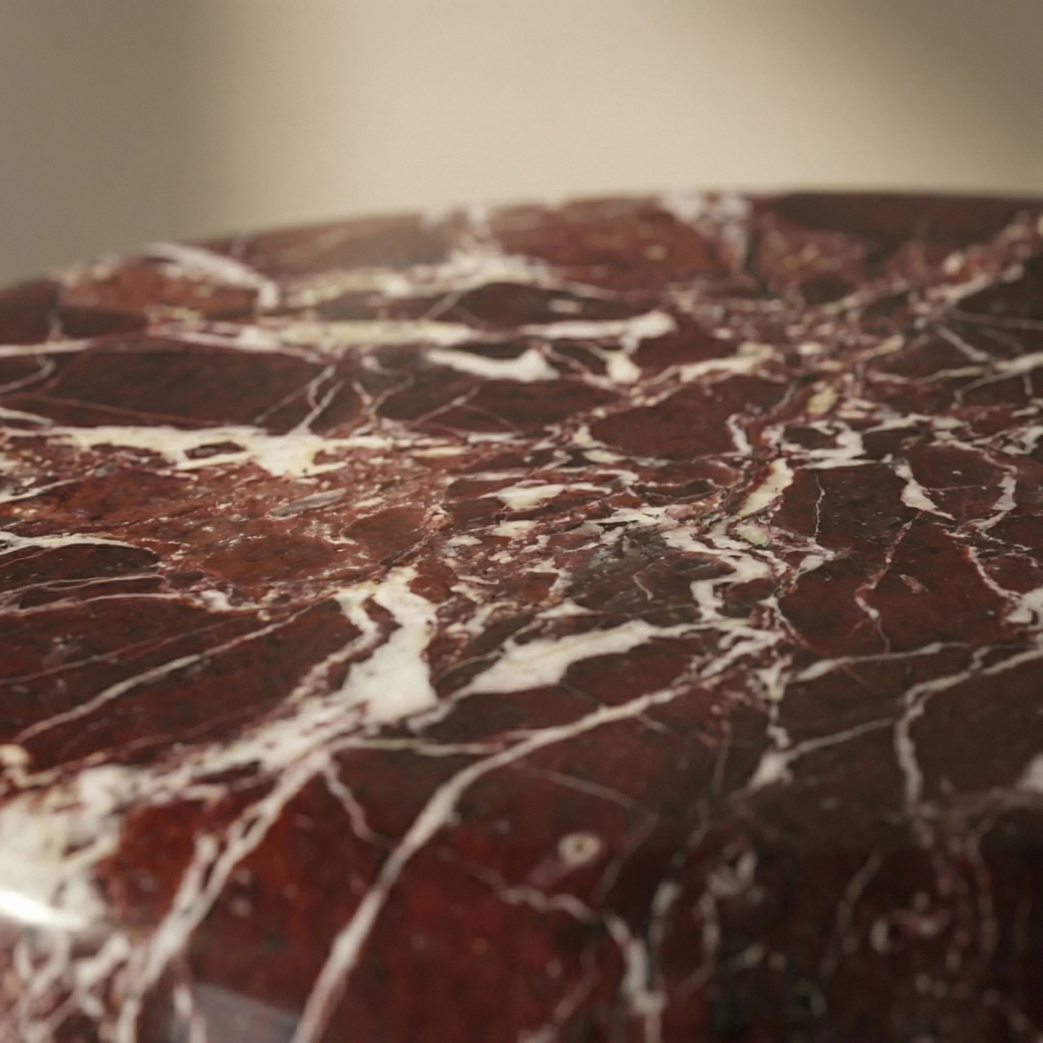 Honed surface texture